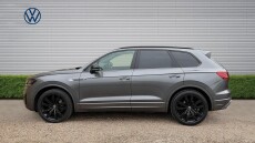 Volkswagen Touareg 3.0 V6 TDI 4Motion Black Edition 5dr Tip Auto Diesel Estate